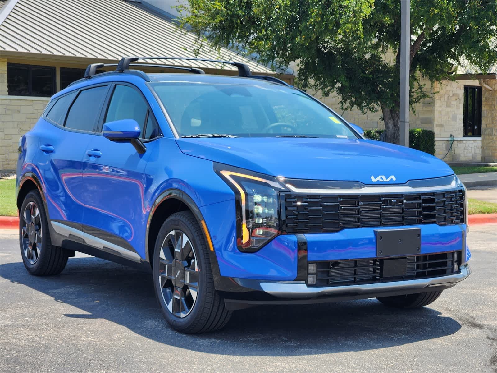 2026 Kia Sportage photo 3