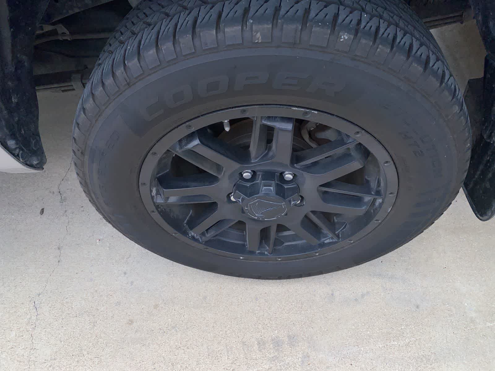 Thumbnail: 2021 Toyota Tundra - 19