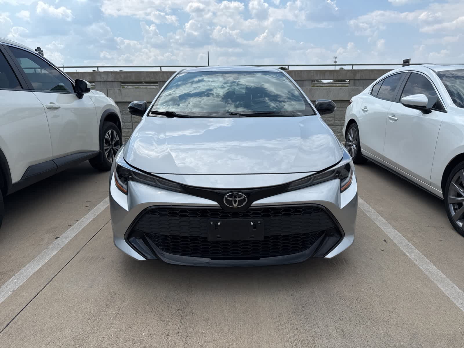 2022 Toyota Corolla SE photo 2