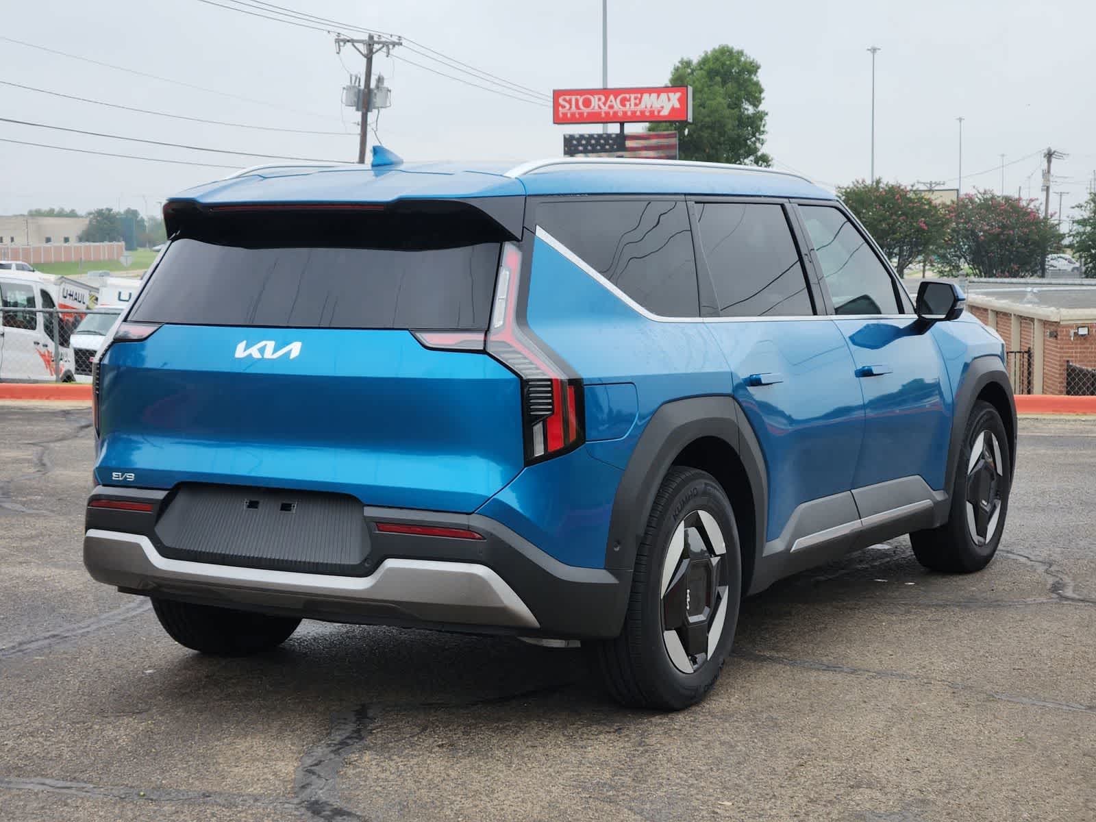 Thumbnail: 2026 Kia EV9 - 5