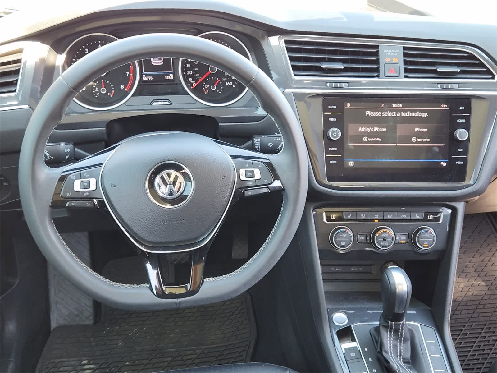 Thumbnail: 2021 Volkswagen Tiguan - 27