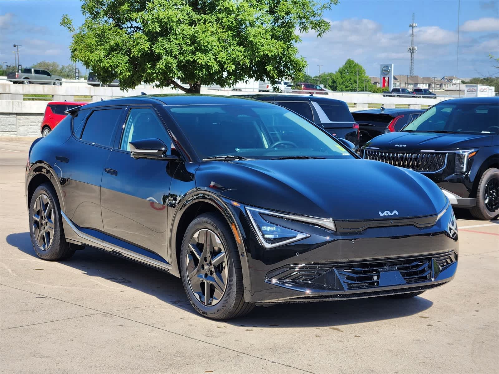 Thumbnail: 2025 Kia EV6 - 2