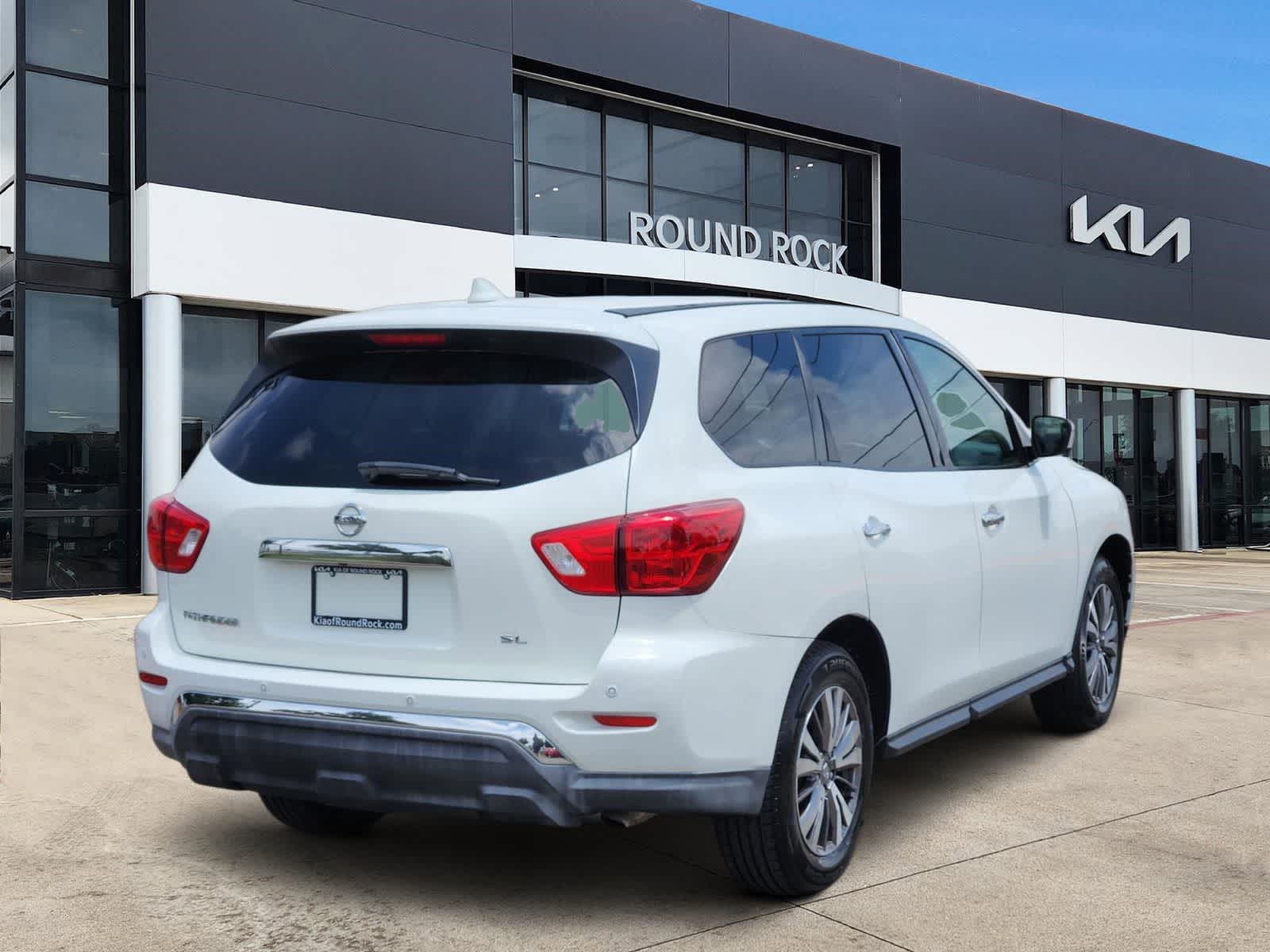 Thumbnail: 2020 Nissan Pathfinder - 6