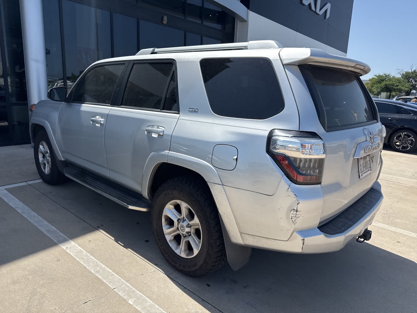 Thumbnail: 2015 Toyota 4Runner - 6