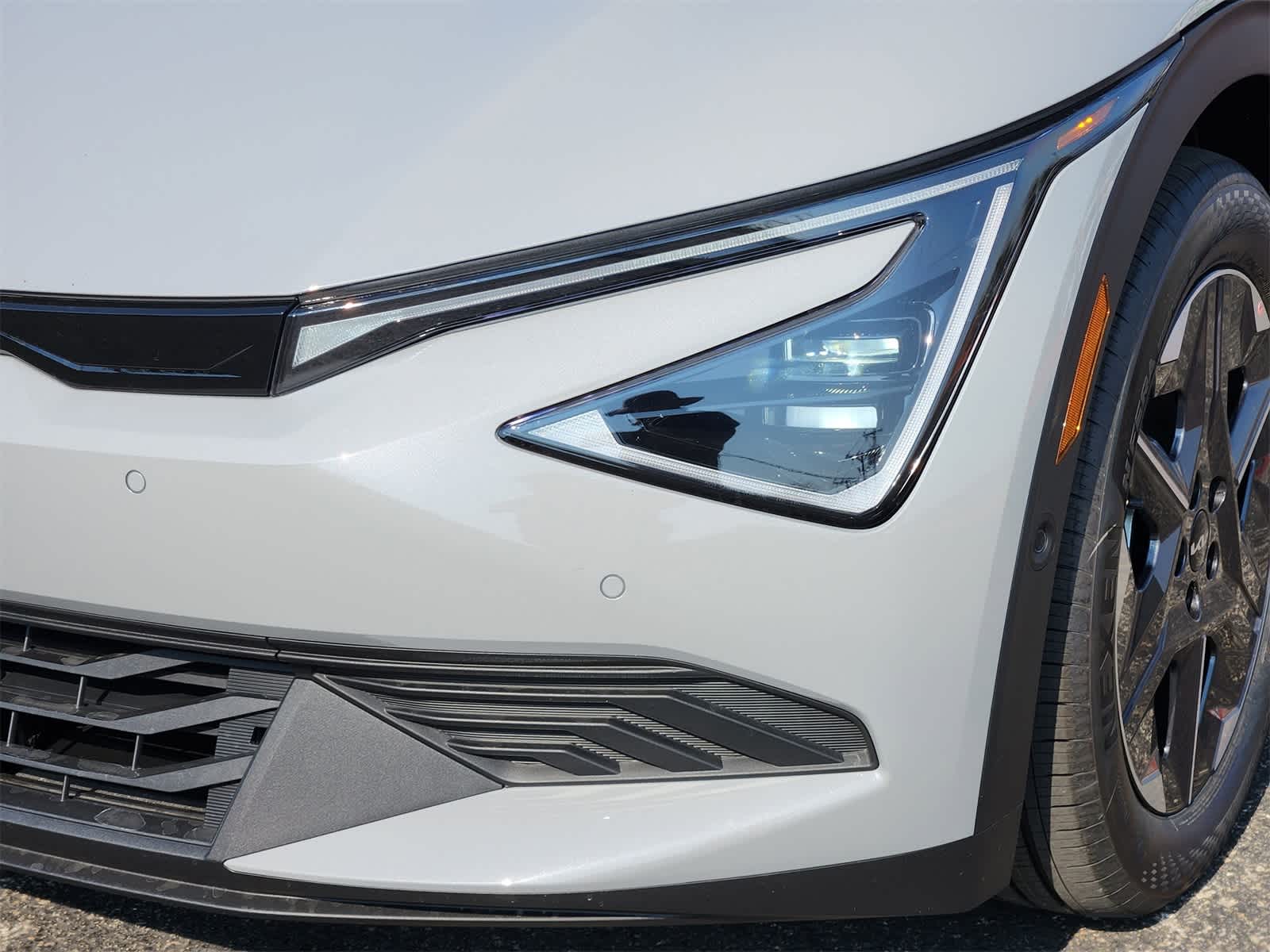 Thumbnail: 2025 Kia EV6 - 7