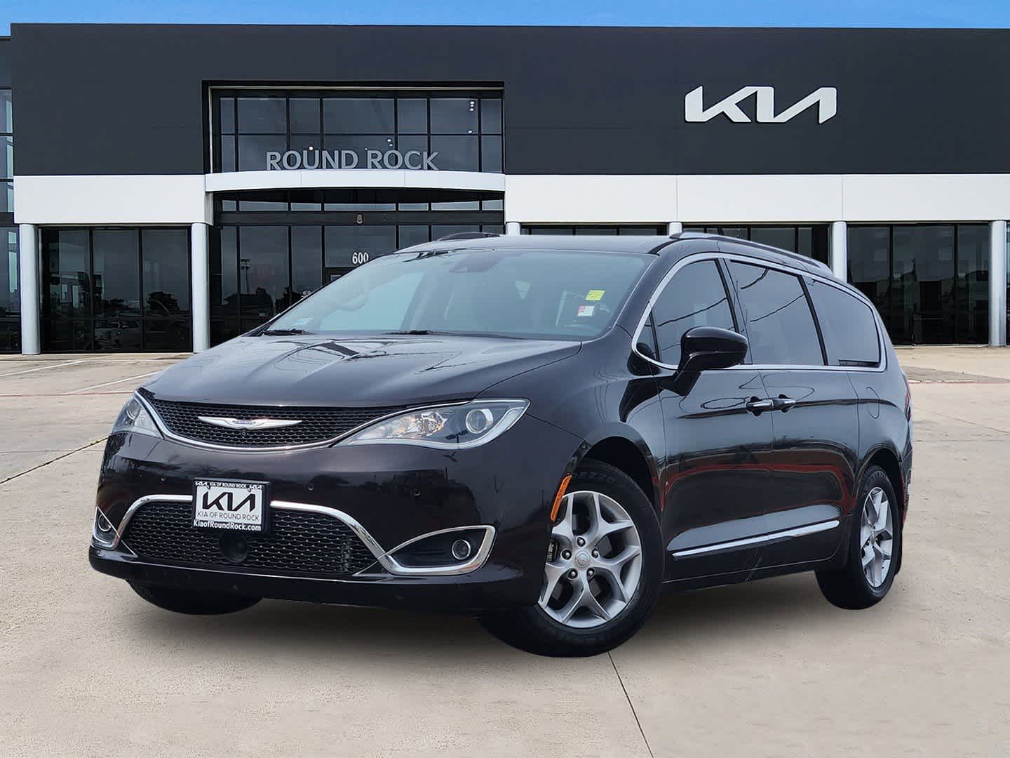 2018 Chrysler Pacifica  -
                  Round Rock, TX