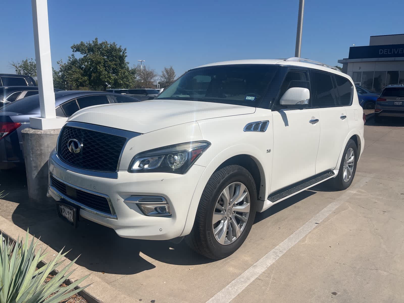Thumbnail: 2016 INFINITI QX80 - 1