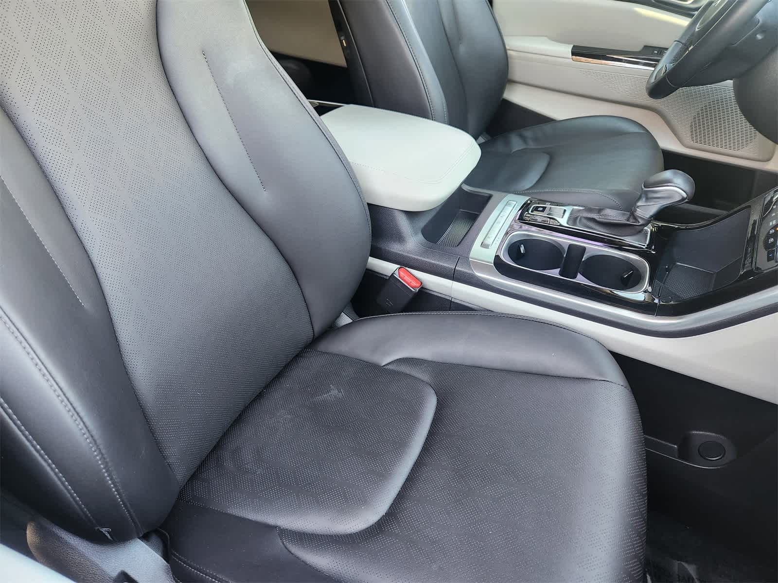 Thumbnail: 2024 Kia Carnival - 13