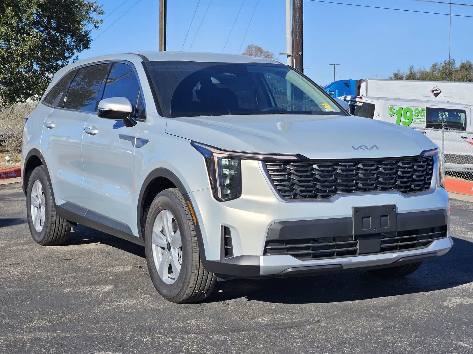Thumbnail: 2026 Kia Sorento - 2