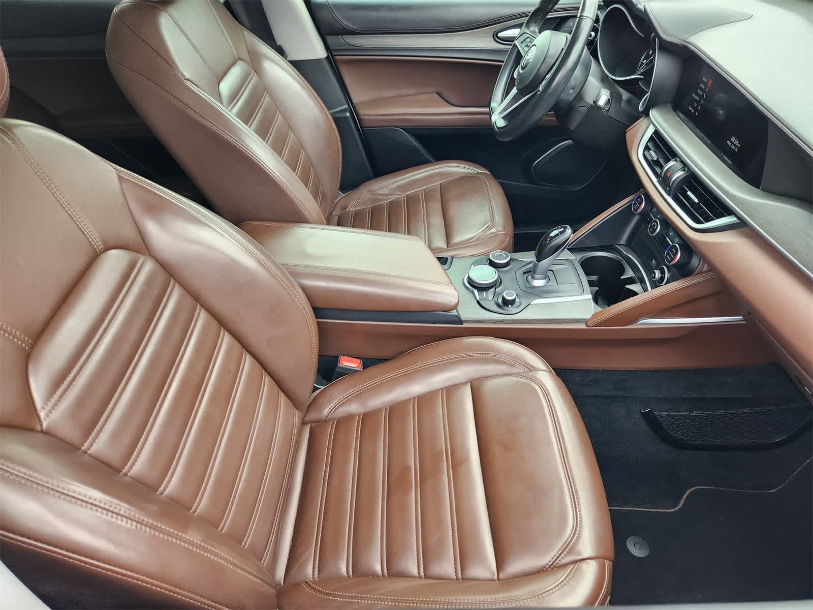 Thumbnail: 2019 Alfa Romeo Stelvio - 14