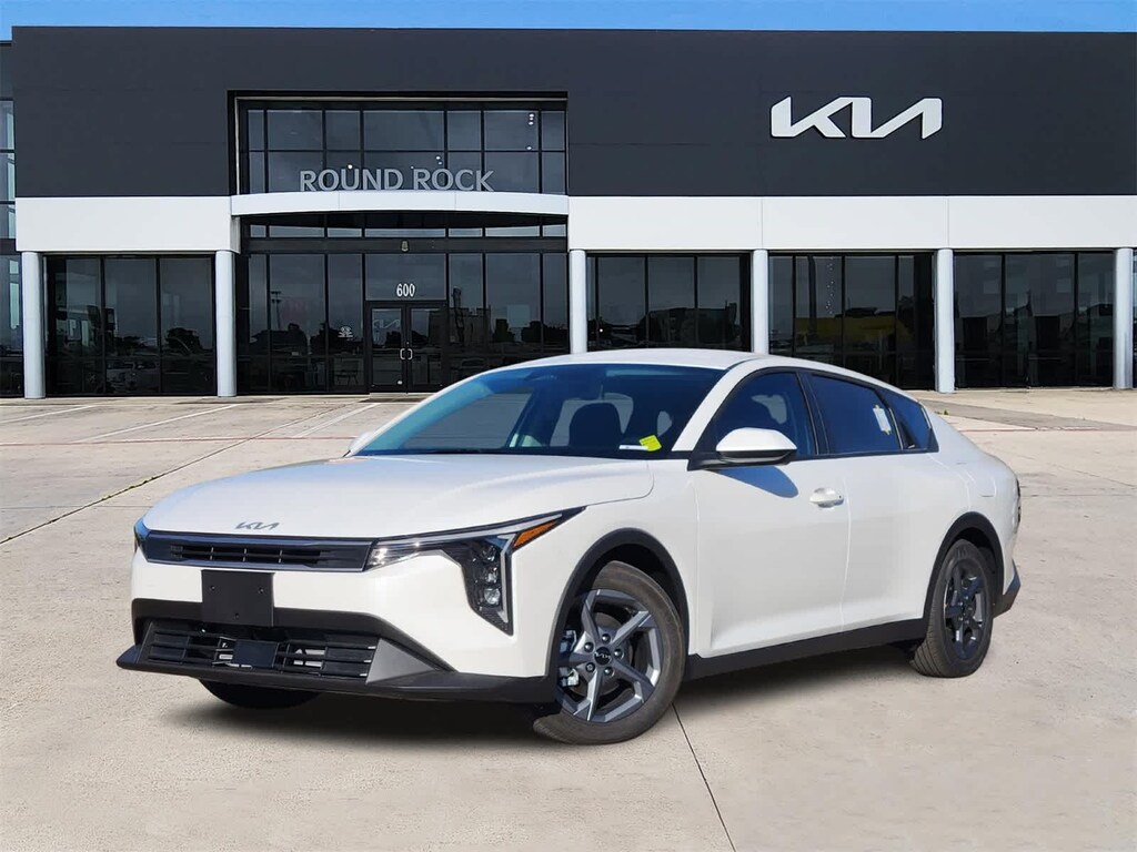 New 2025 Kia K4 LXS Sedan