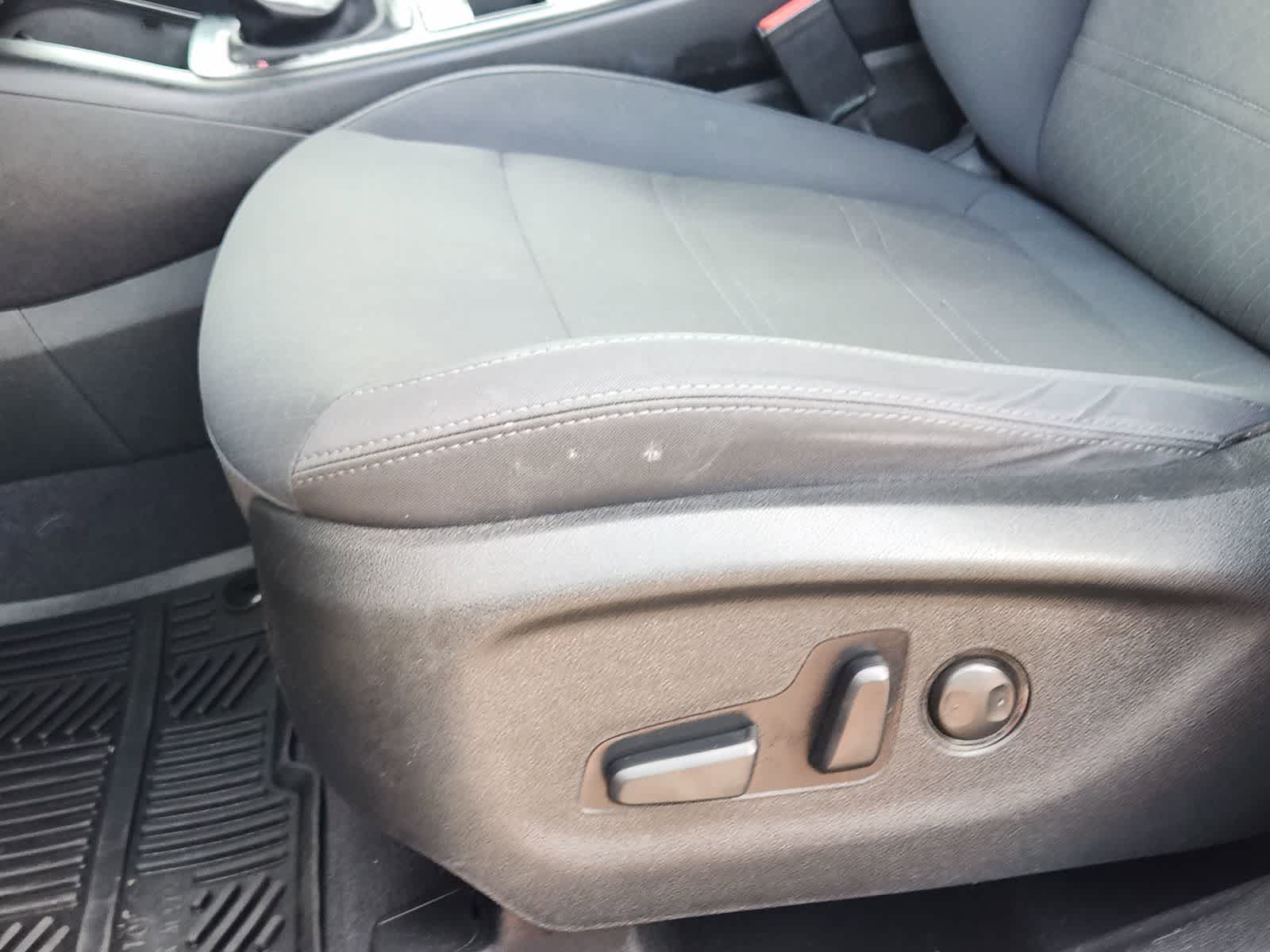 Thumbnail: 2019 Kia Sorento - 22