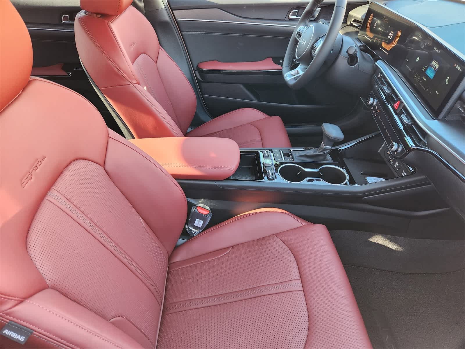 Thumbnail: 2026 Kia K5 - 12