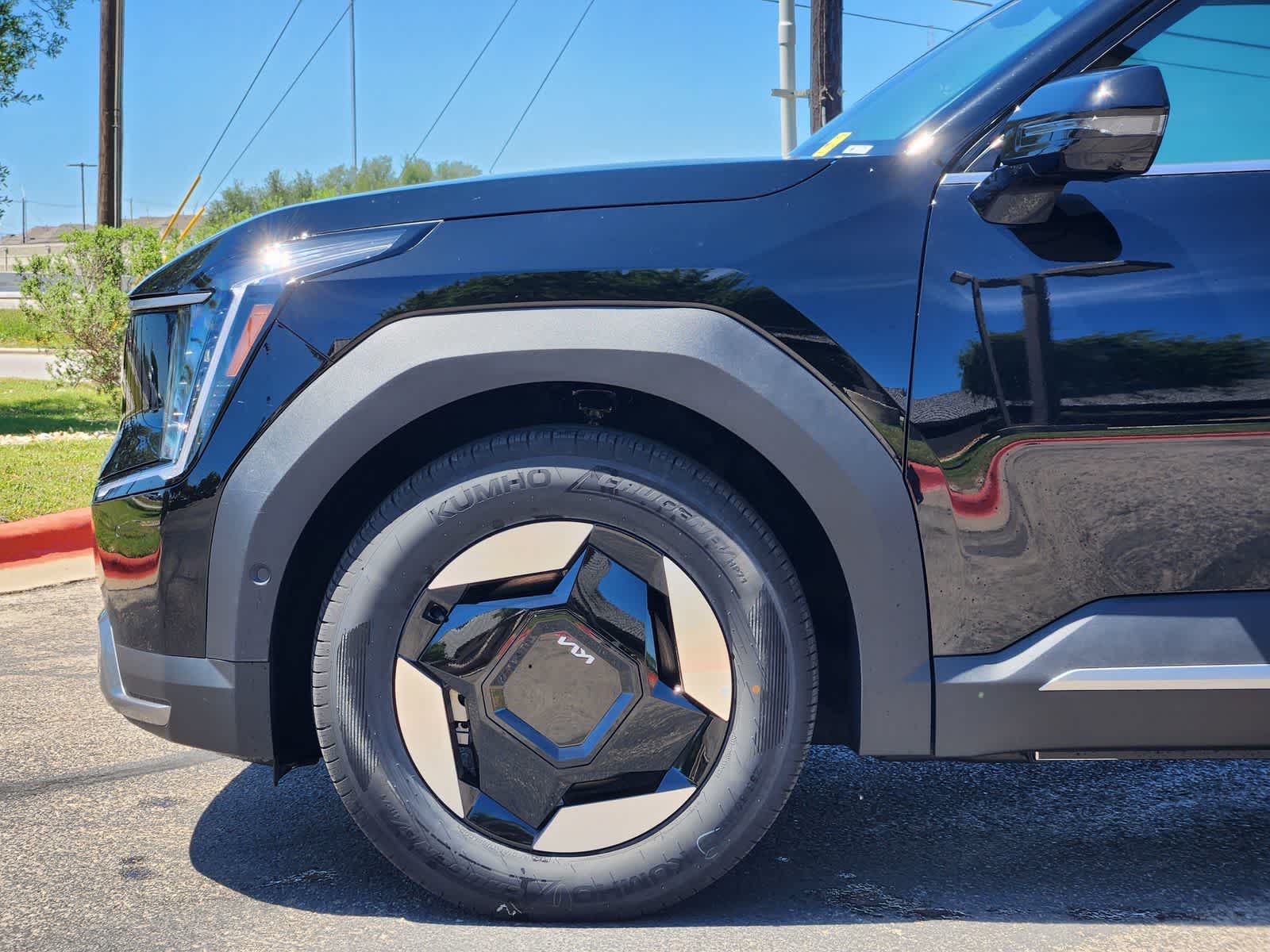 Thumbnail: 2026 Kia EV9 - 8