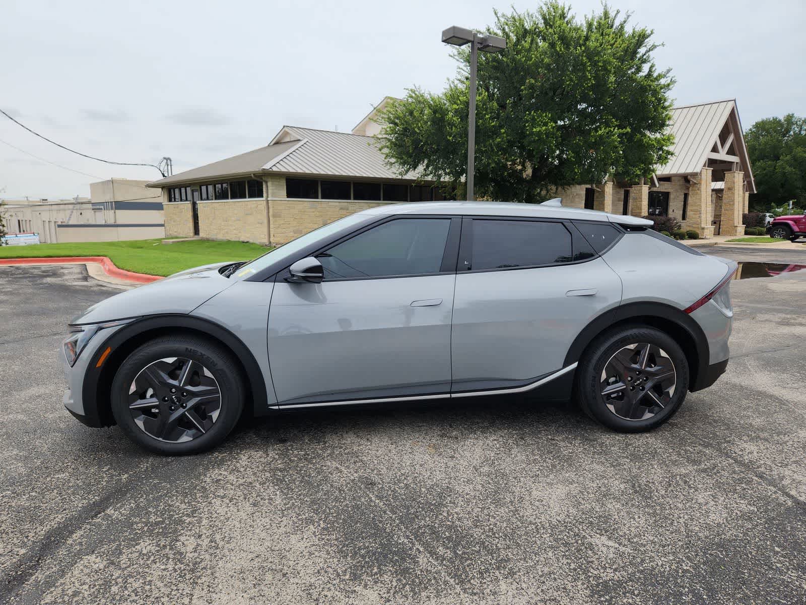 Thumbnail: 2026 Kia EV6 - 4