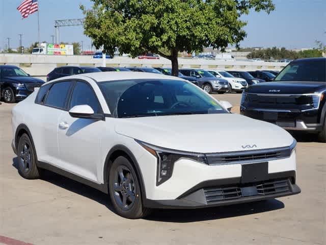 Thumbnail: 2025 Kia K4 - 2