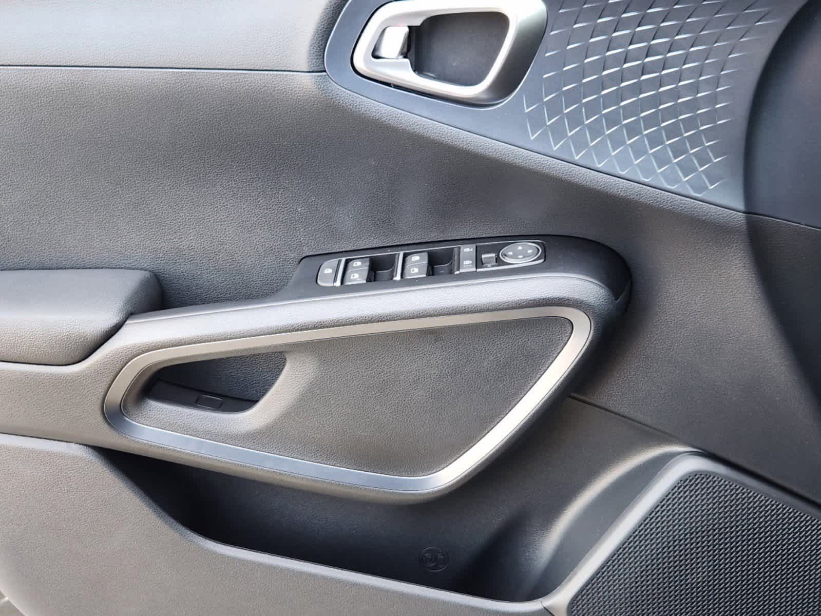 2025 Kia Soul EX 18