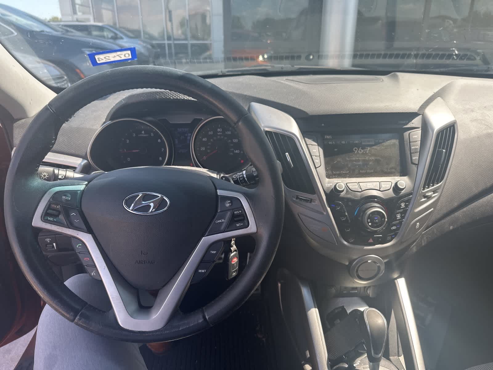 Thumbnail: 2013 Hyundai Veloster - 4