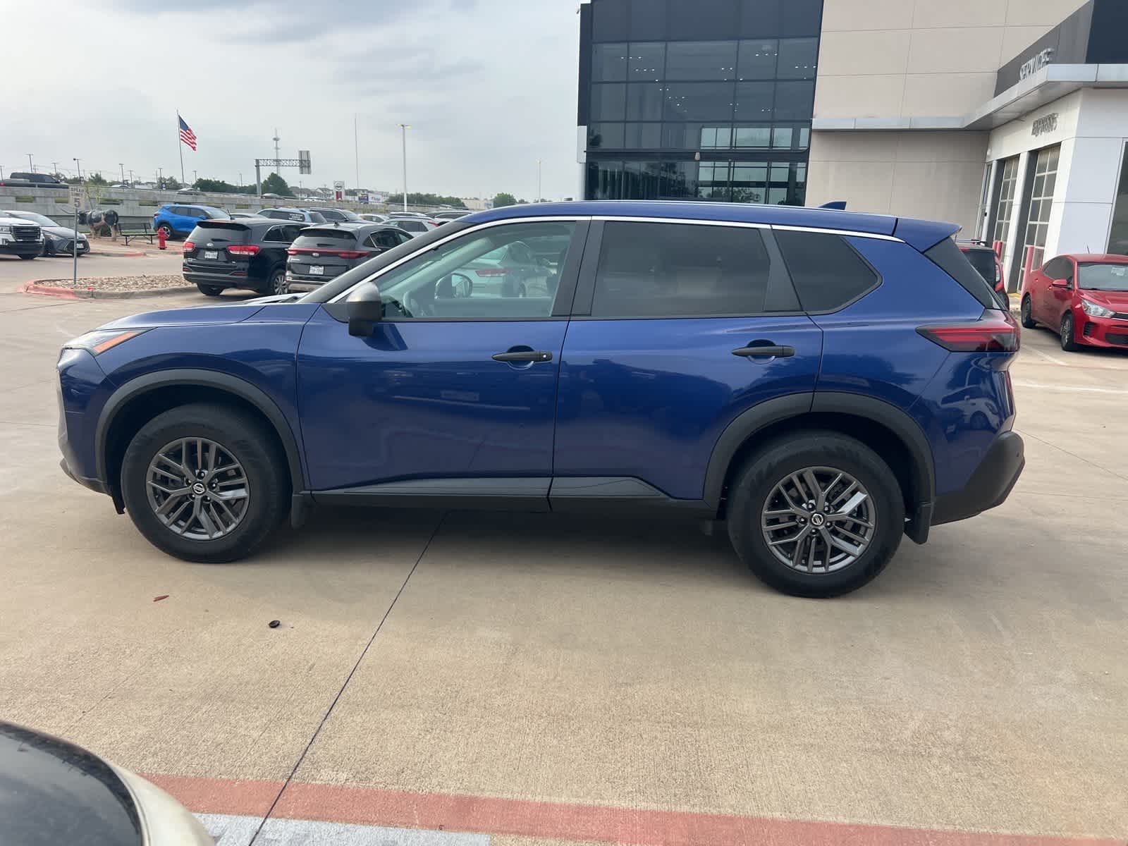 Thumbnail: 2021 Nissan Rogue - 7