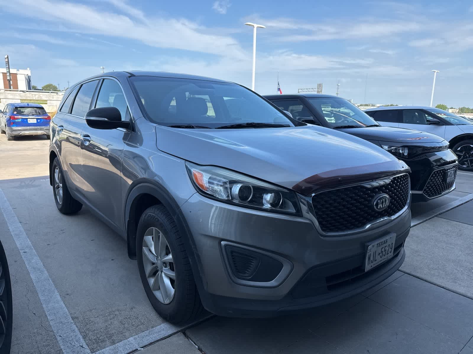 Thumbnail: 2016 Kia Sorento - 3