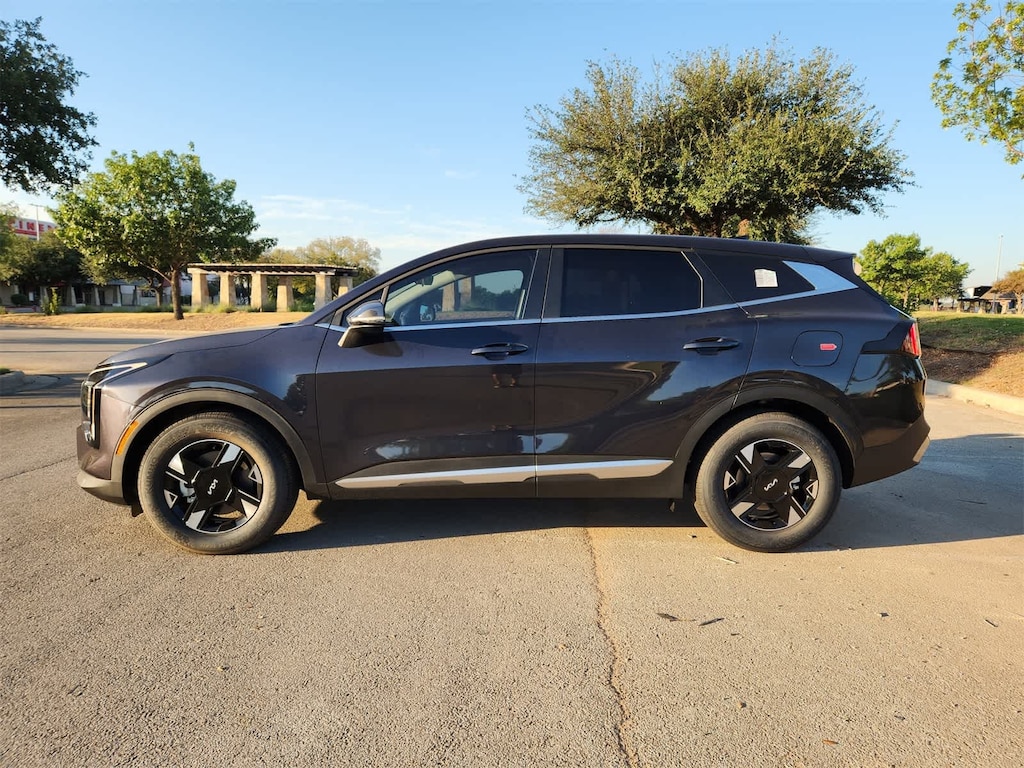 New 2026 Kia Sportage LX SUV