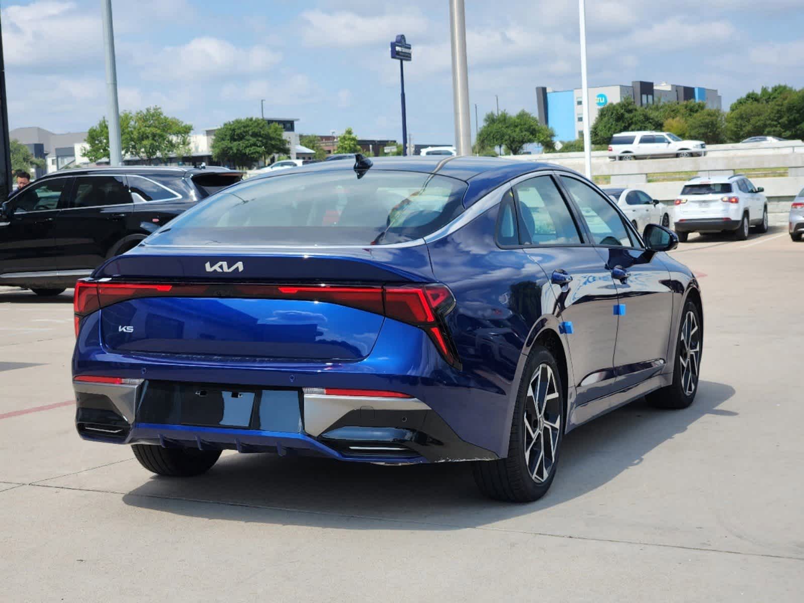 Thumbnail: 2025 Kia K5 - 4