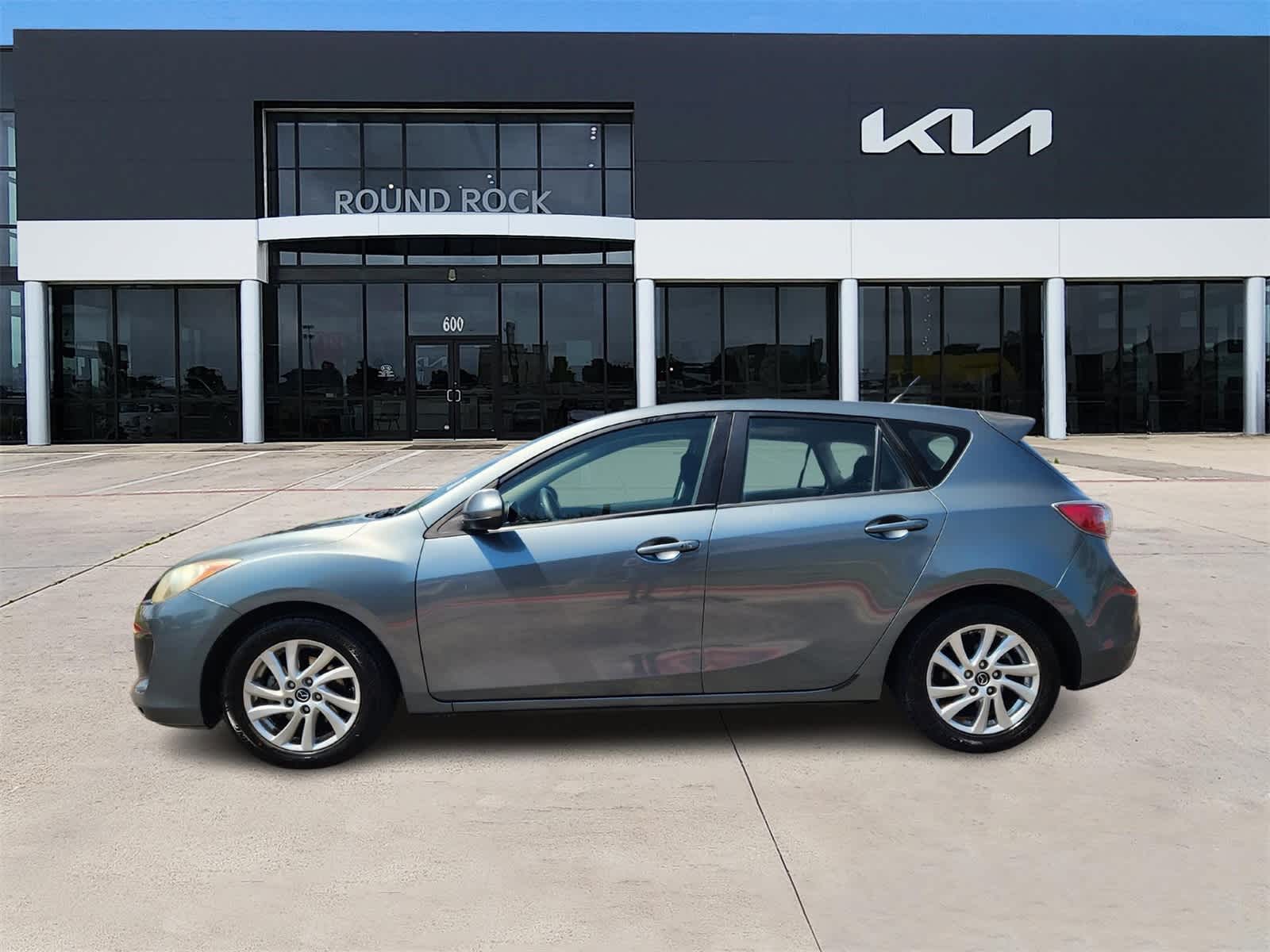 2013 Mazda Mazda3 Touring photo 4
