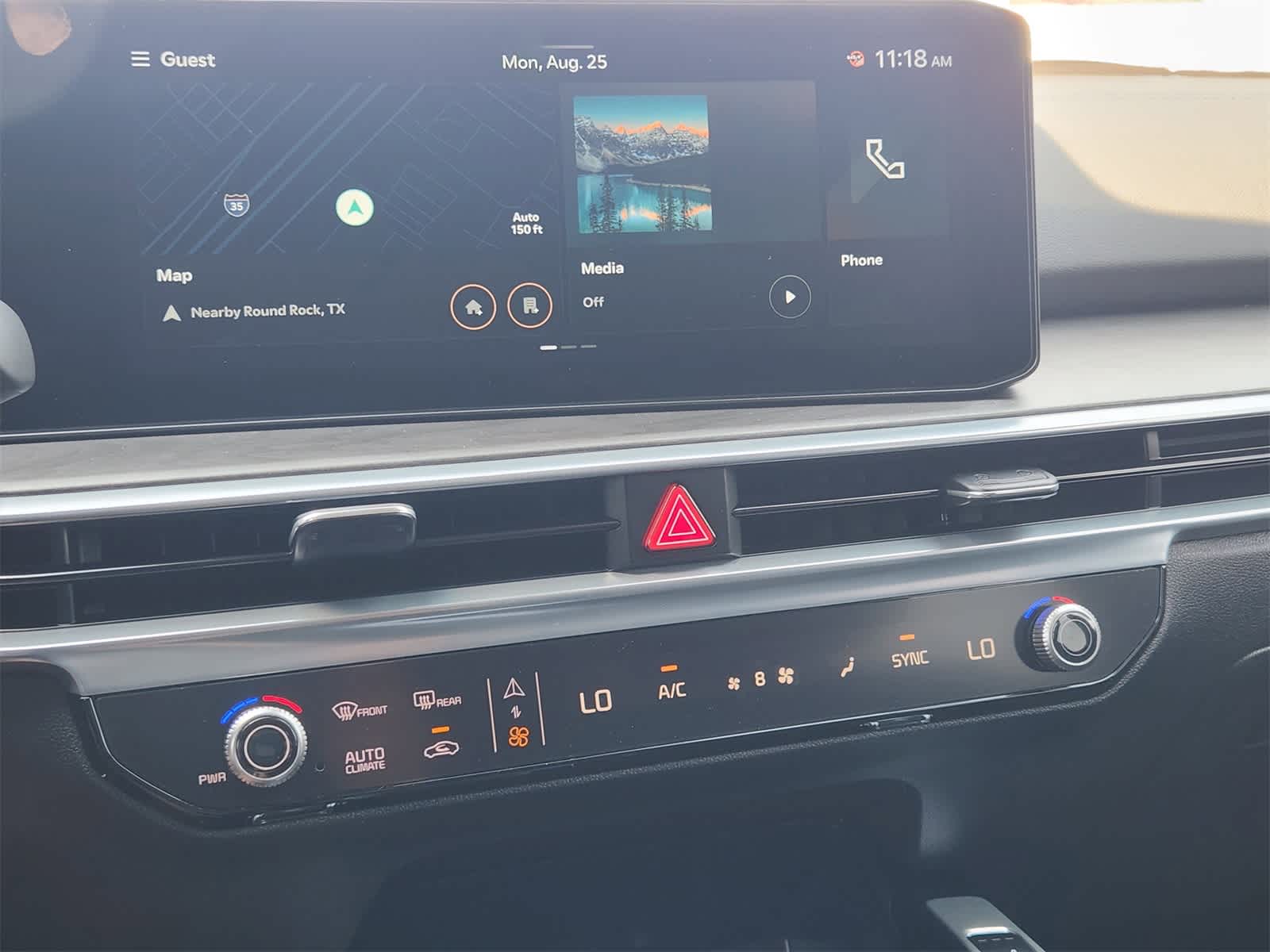 Thumbnail: 2026 Kia Sorento - 16