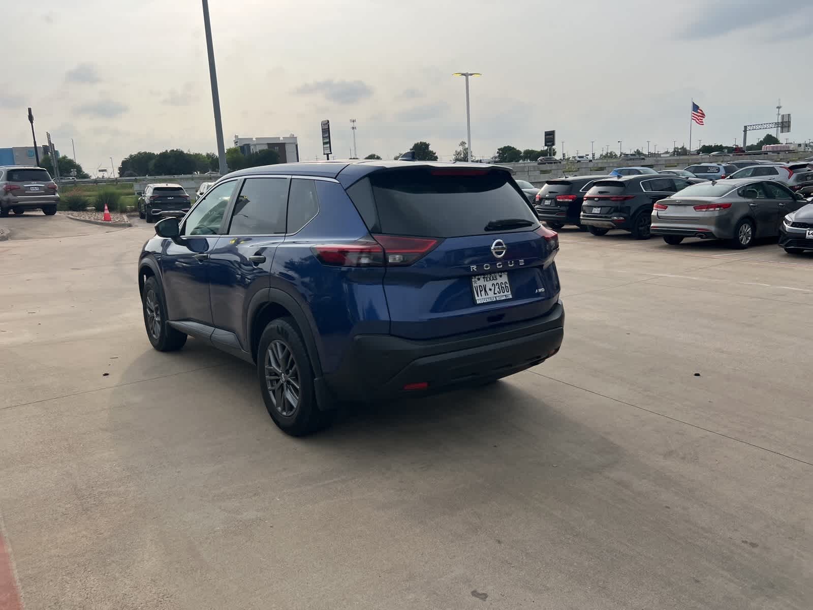 Thumbnail: 2021 Nissan Rogue - 6