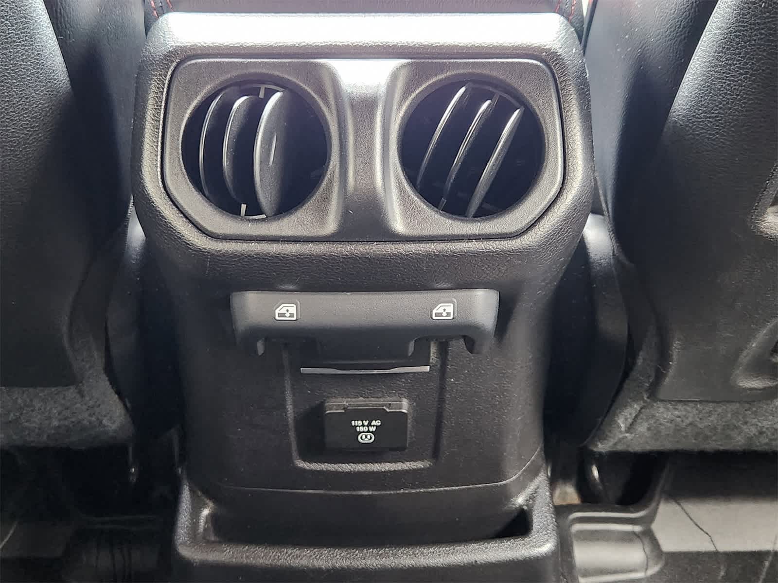 Thumbnail: 2020 Jeep Wrangler - 28