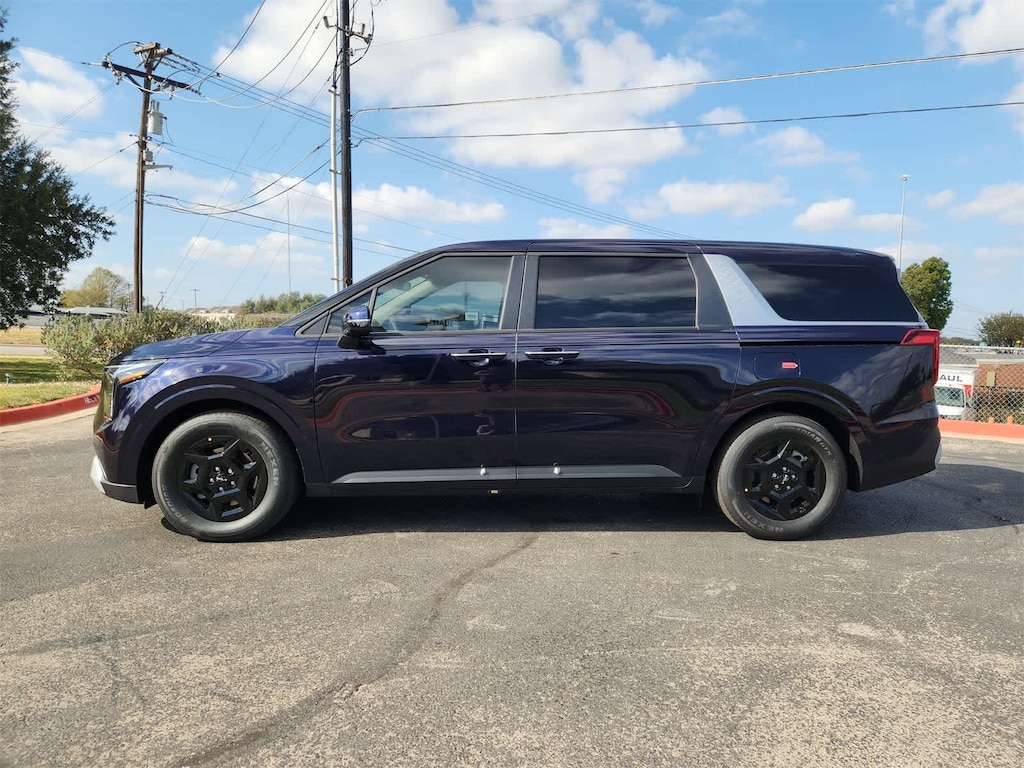 New 2026 Kia Carnival LXS Van Passenger Van