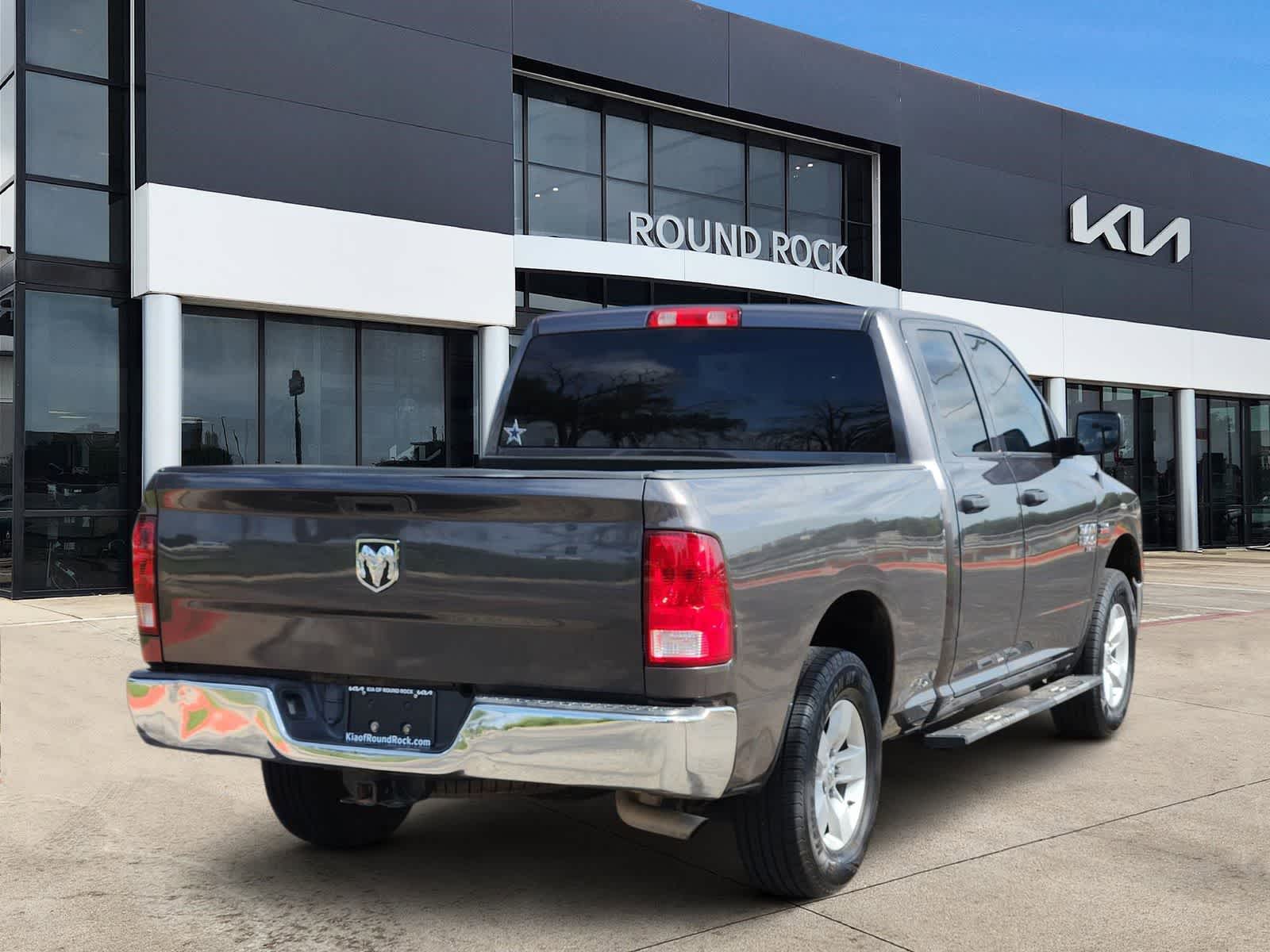 Thumbnail: 2019 RAM 1500 Classic - 6