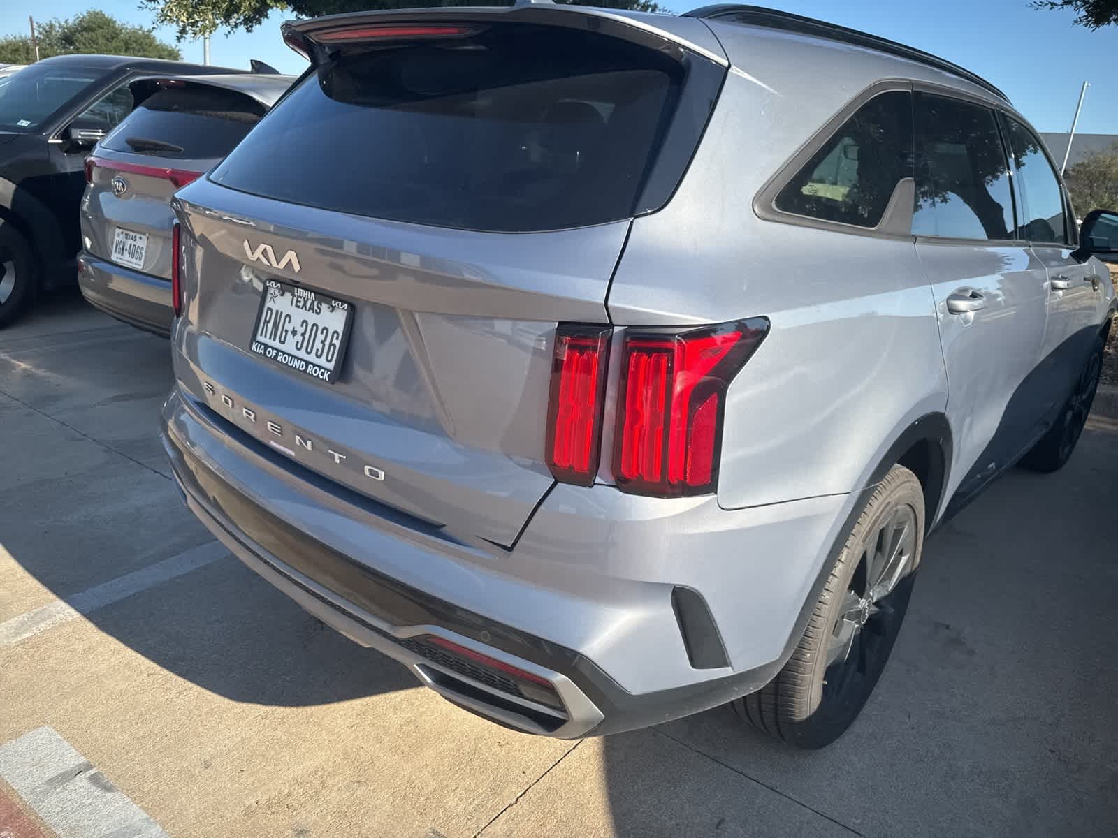 2022 Kia Sorento SX photo 3