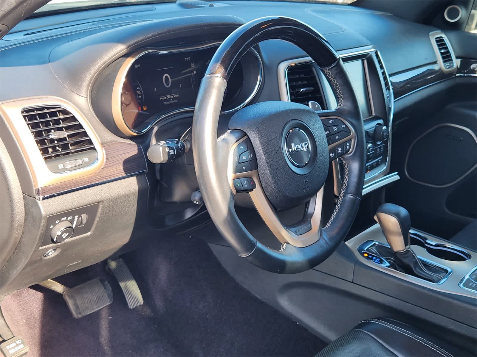 Thumbnail: 2017 Jeep Grand Cherokee - 2