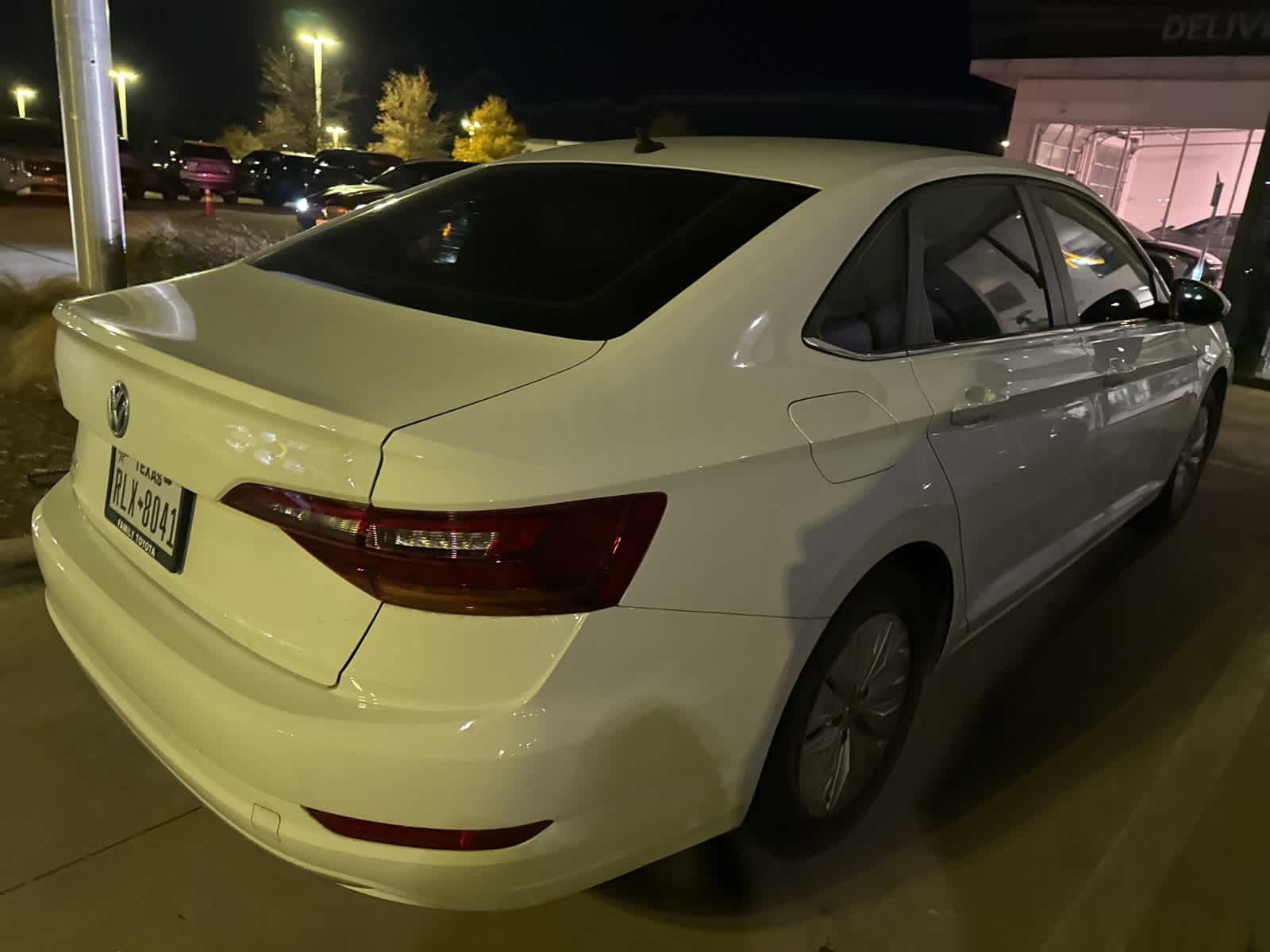 Thumbnail: 2019 Volkswagen Jetta - 4