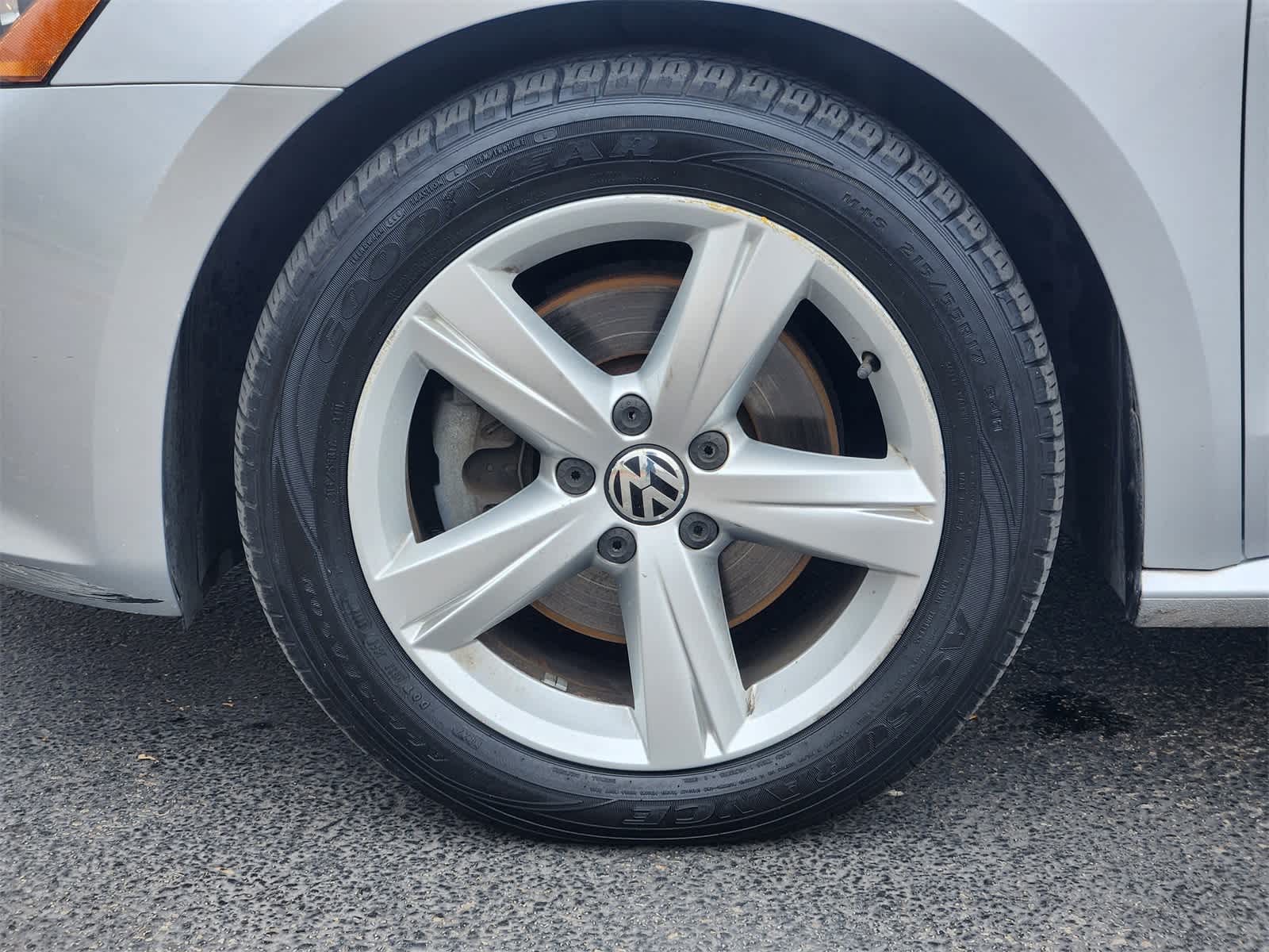 Thumbnail: 2012 Volkswagen Passat - 8