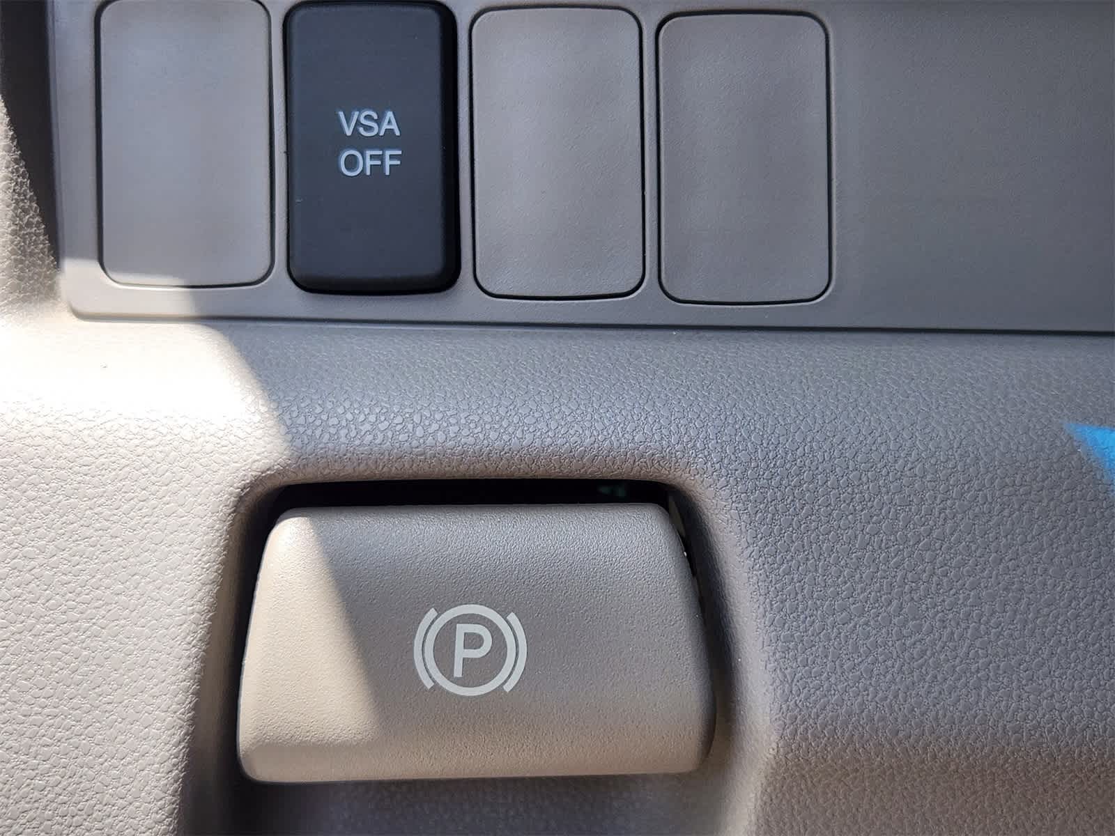 Thumbnail: 2010 Honda Pilot - 19