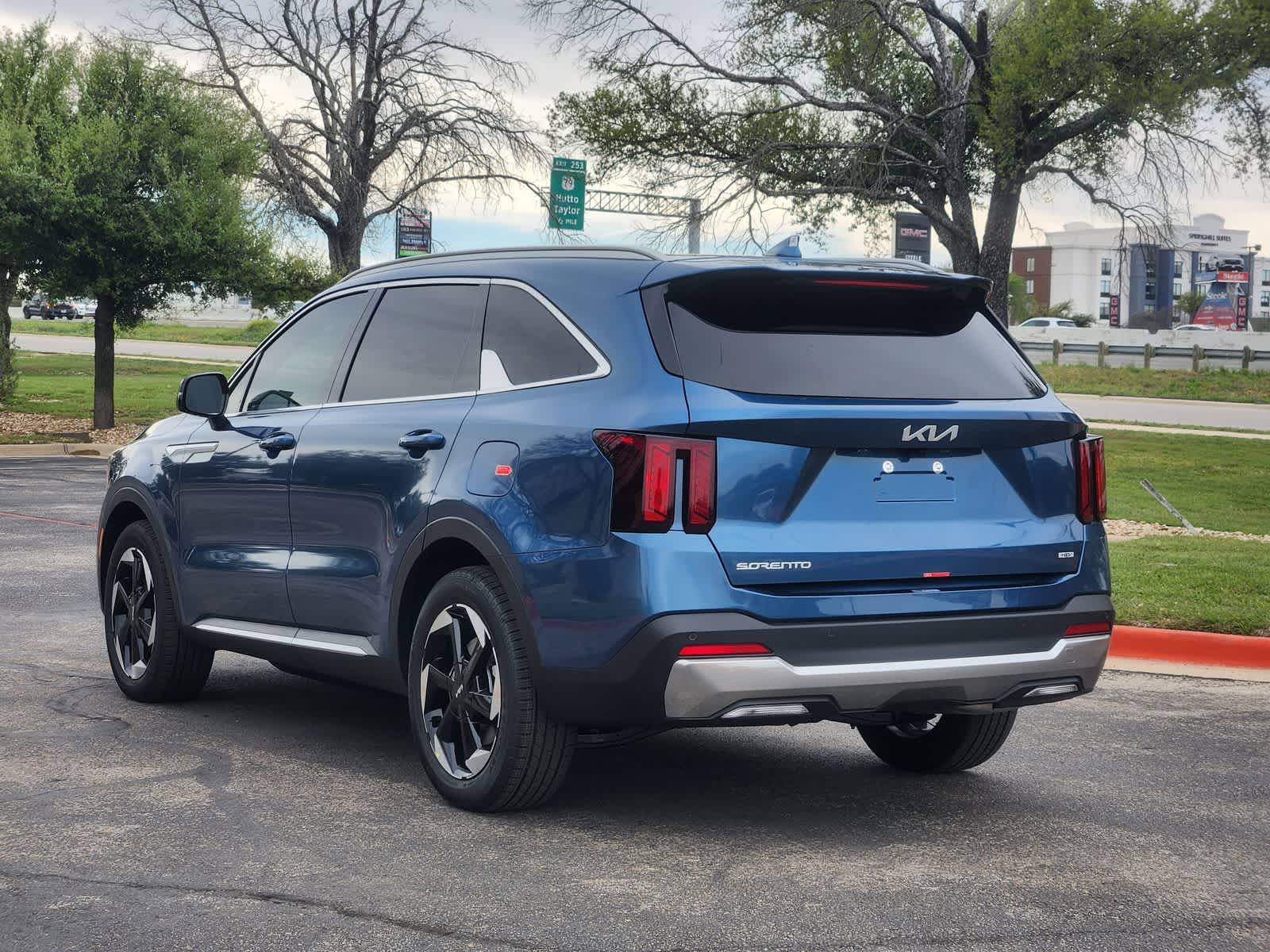 Thumbnail: 2026 Kia Sorento - 5