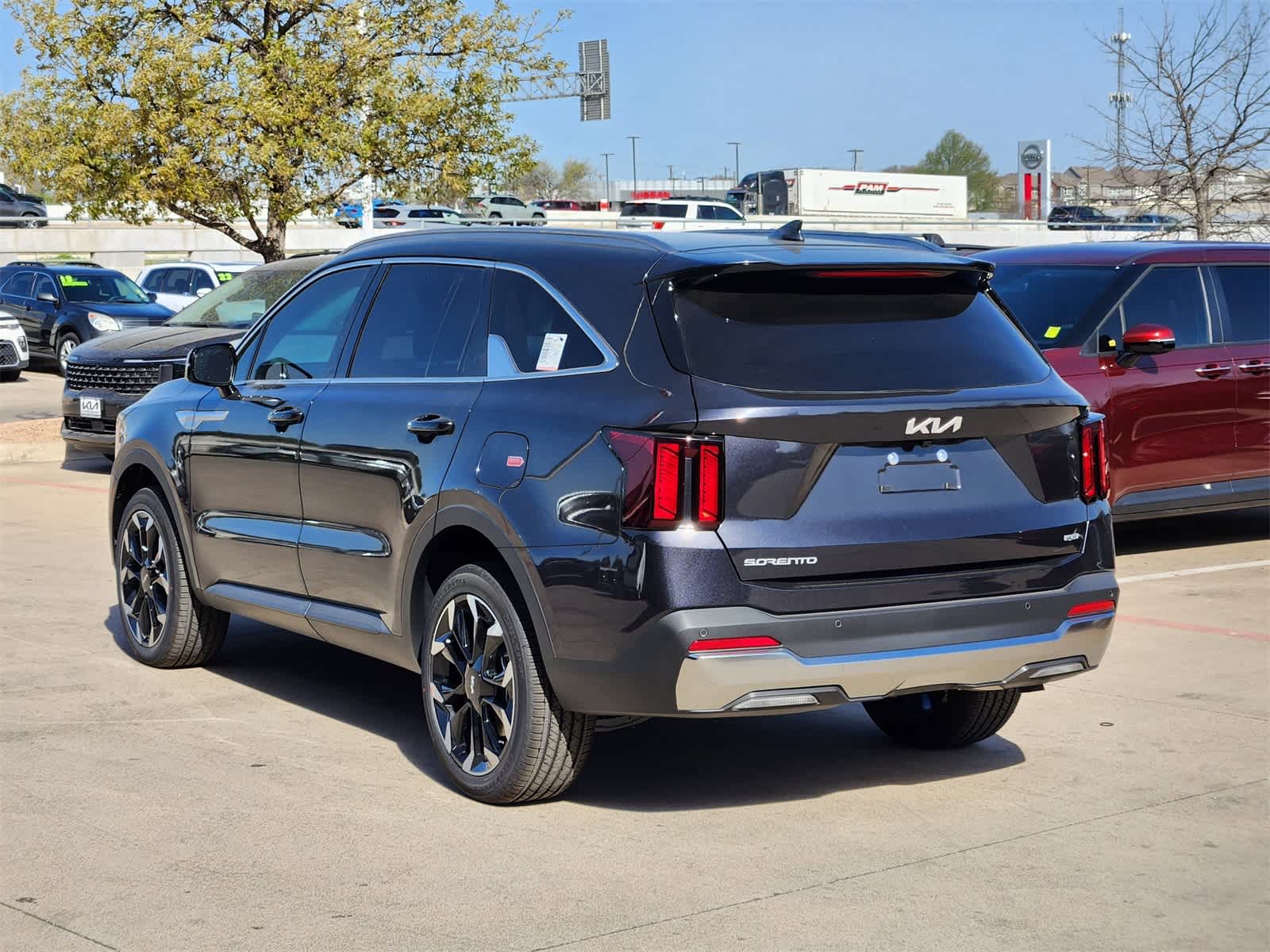 Thumbnail: 2025 Kia Sorento - 4