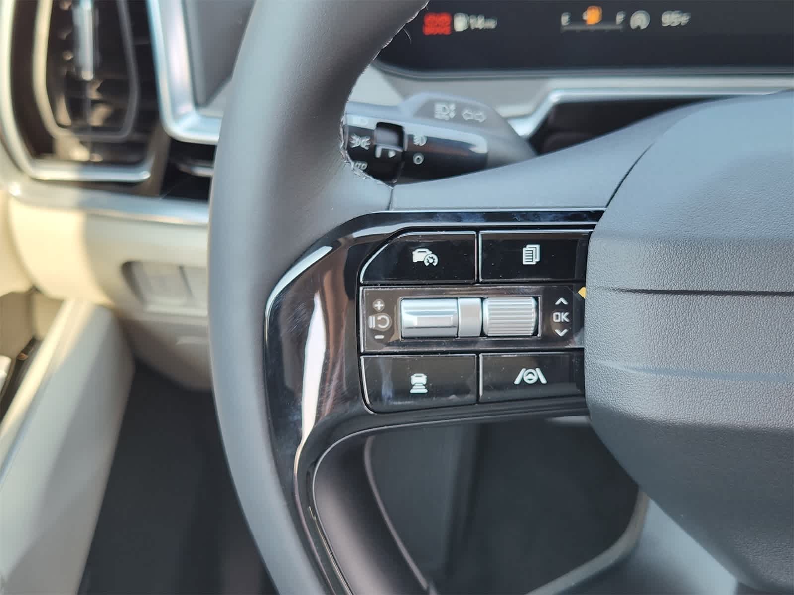 Thumbnail: 2026 Kia Sorento - 26