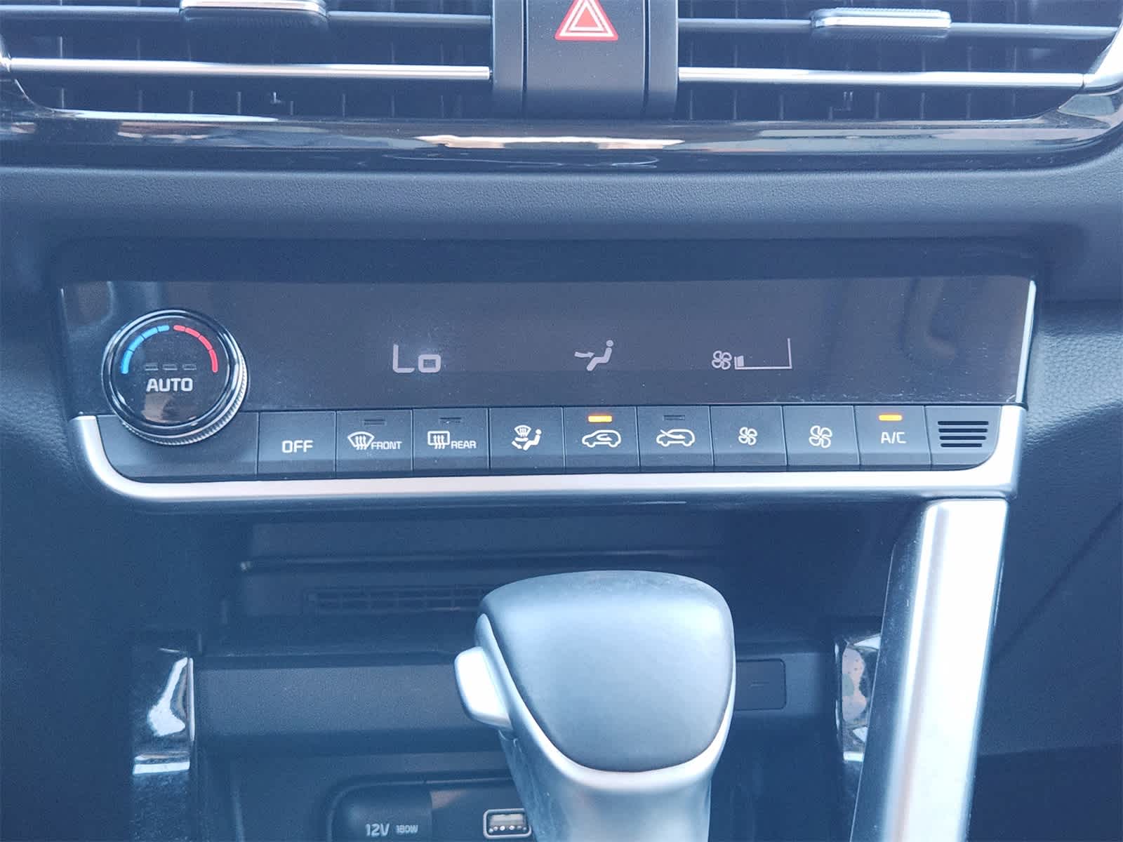 Thumbnail: 2023 Kia Seltos - 18