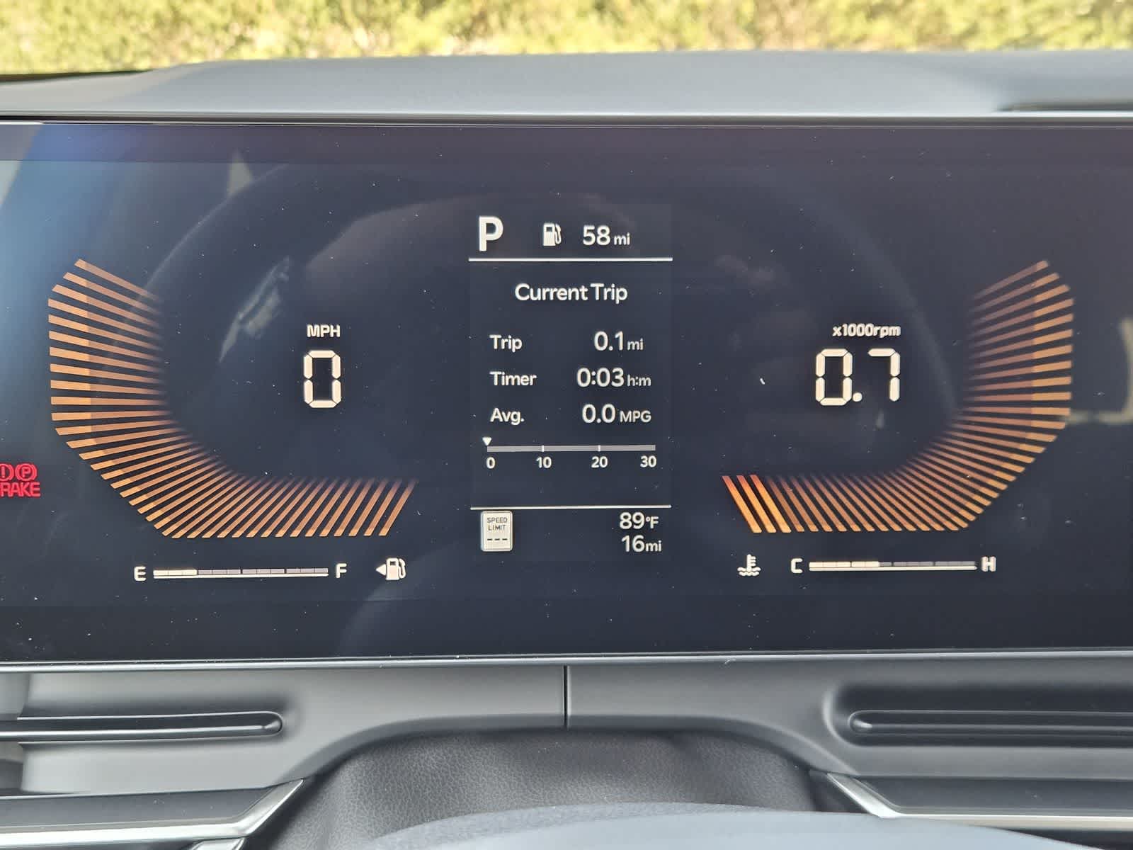 2027 Kia Carnival LXS - Photo 13