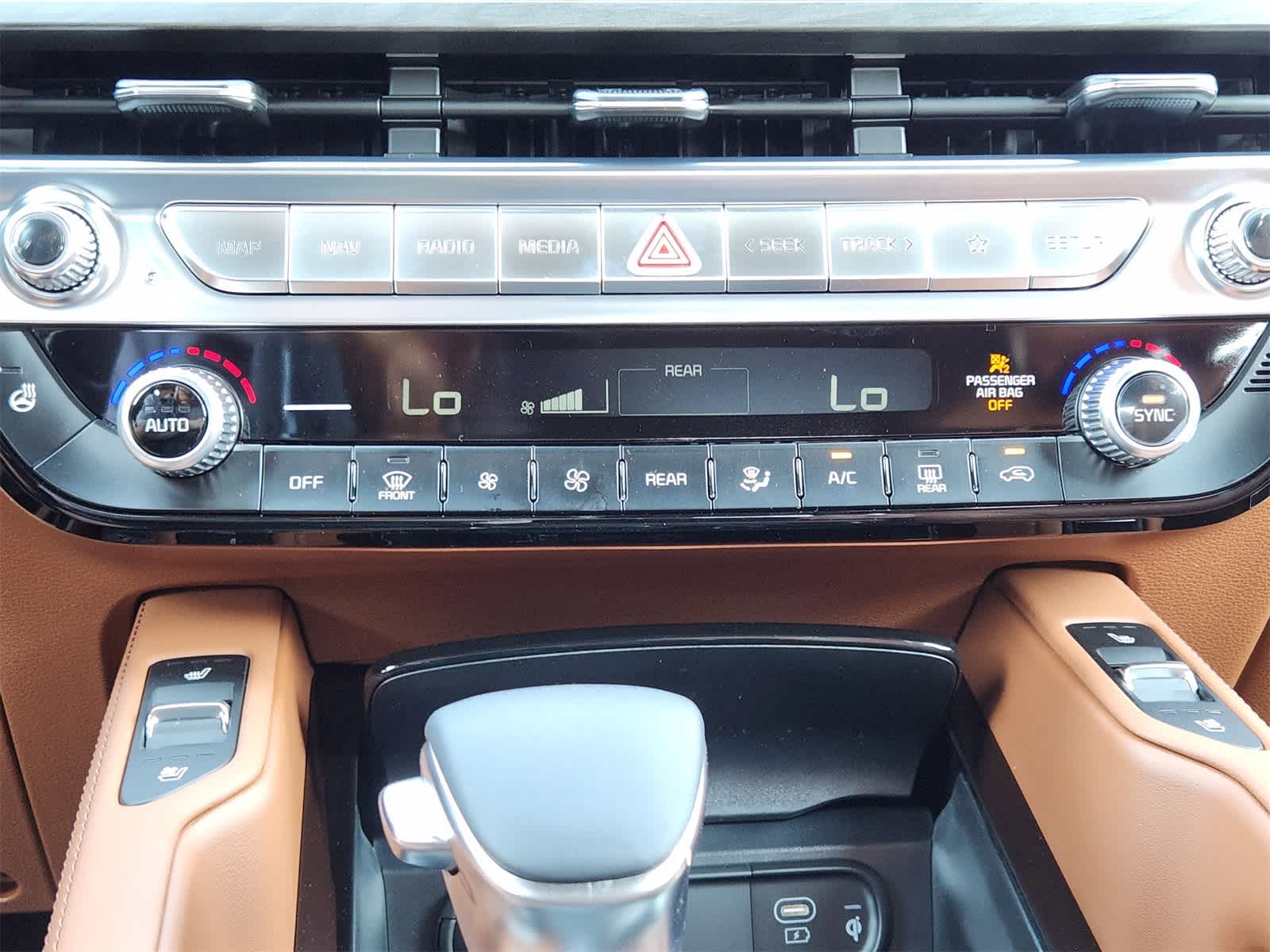 Thumbnail: 2025 Kia Telluride - 17