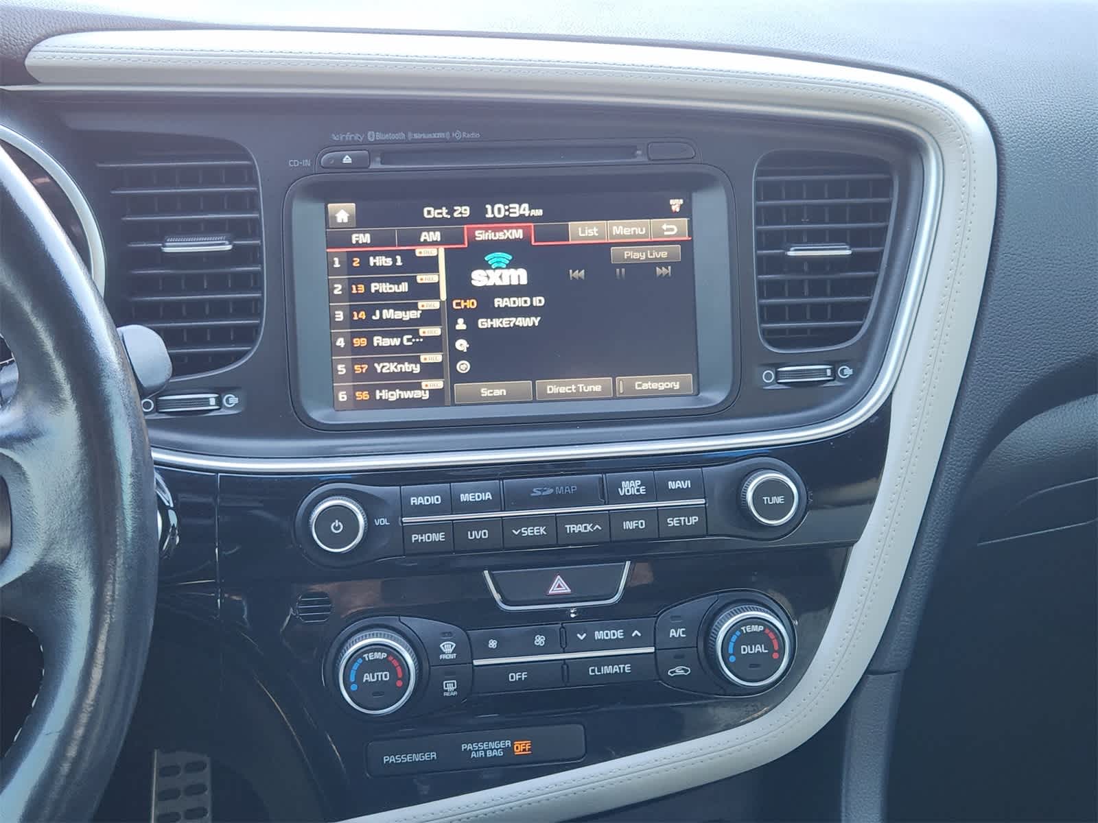 Thumbnail: 2015 Kia Optima - 16