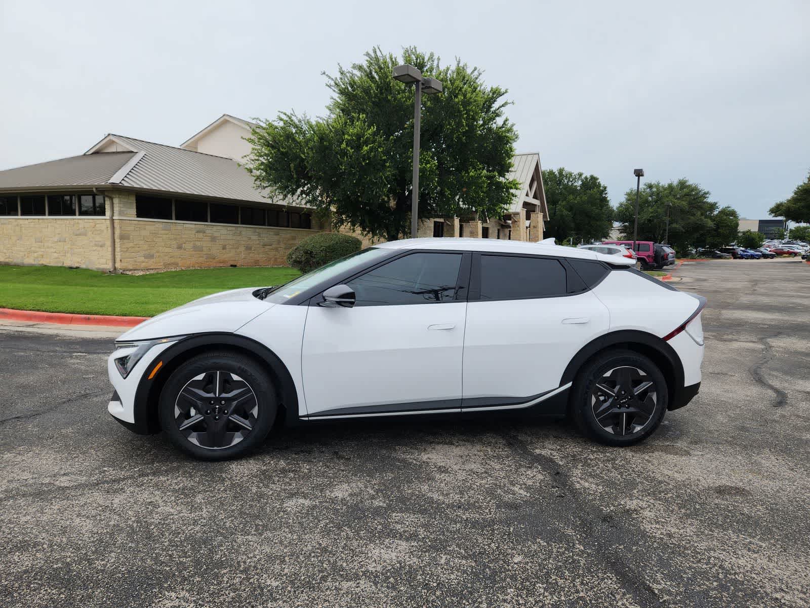Thumbnail: 2026 Kia EV6 - 4