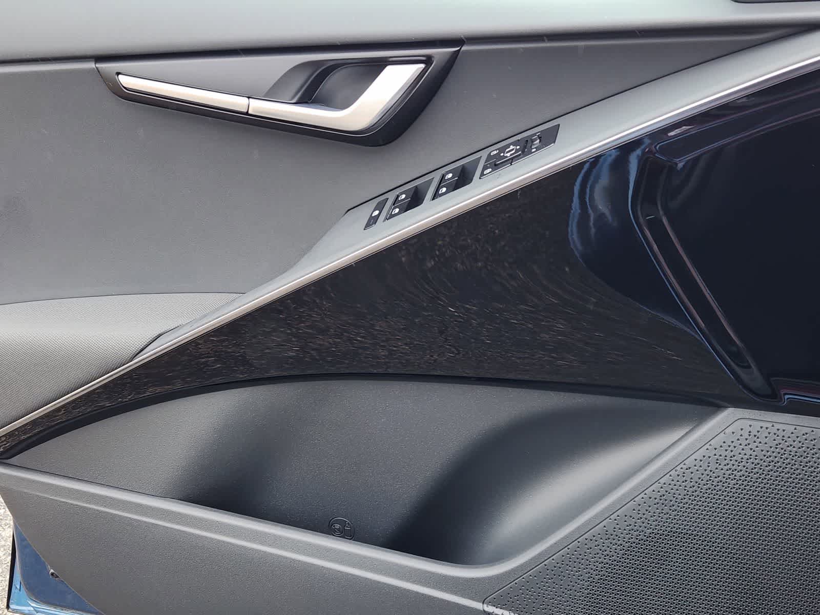 Thumbnail: 2026 Kia Niro - 19