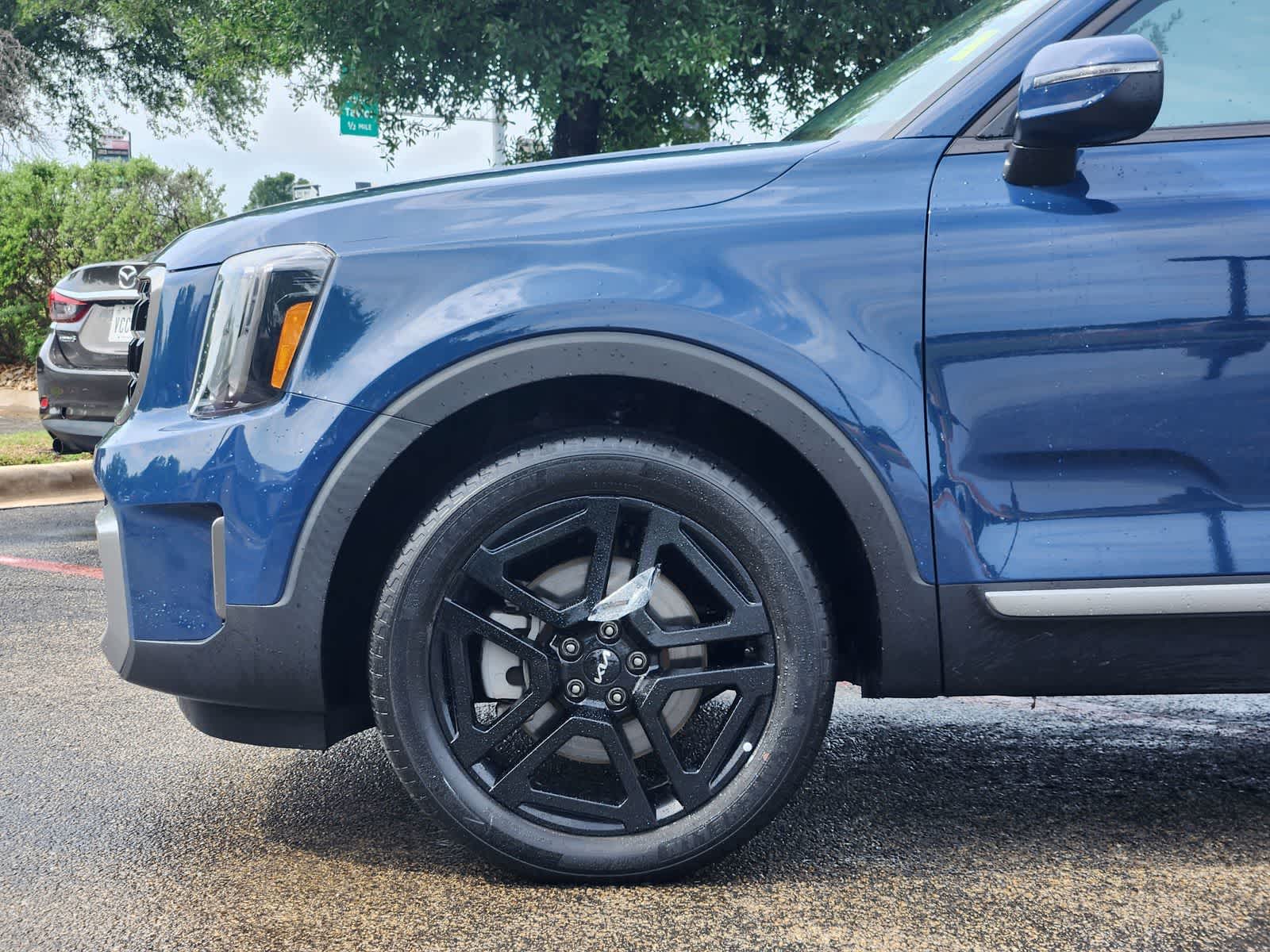 Thumbnail: 2023 Kia Telluride - 8