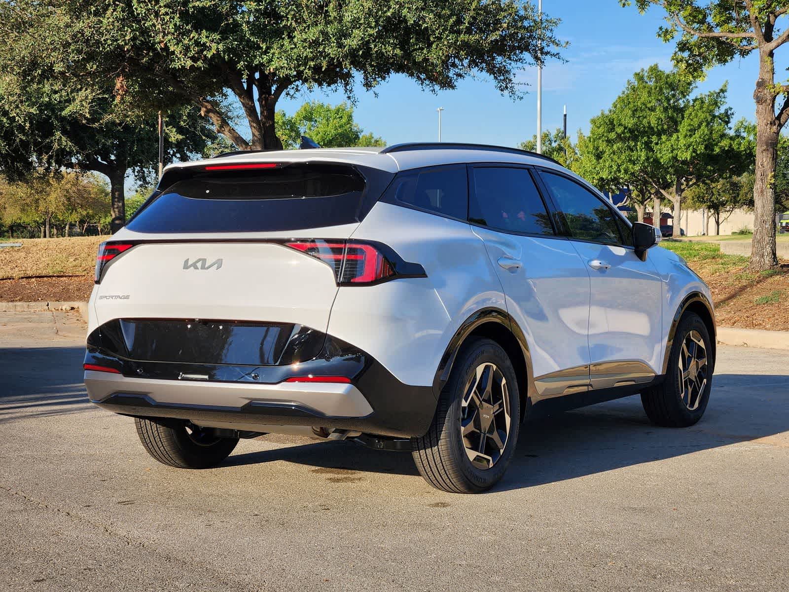 Thumbnail: 2026 Kia Sportage - 5