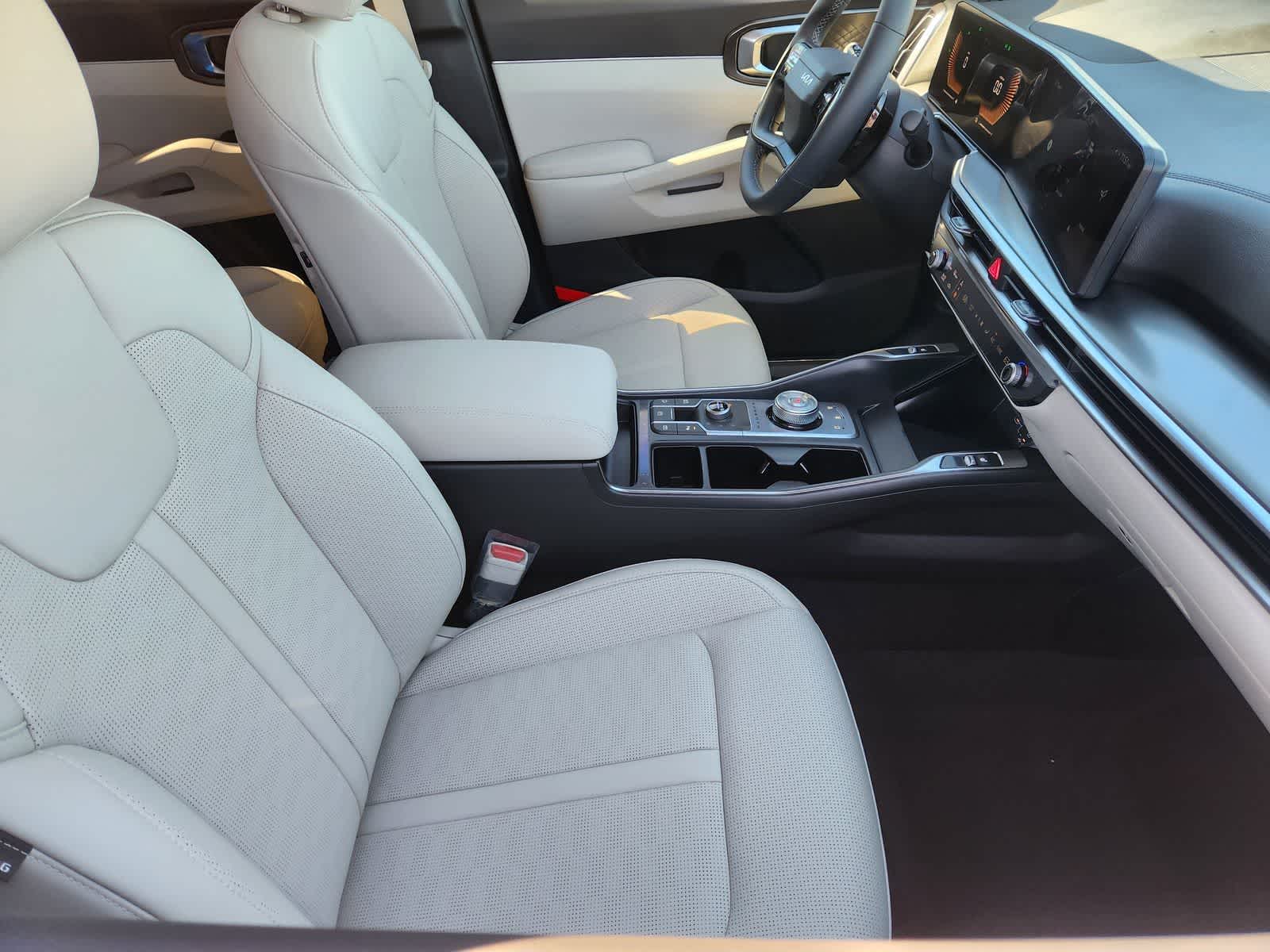 Thumbnail: 2026 Kia Sorento - 13