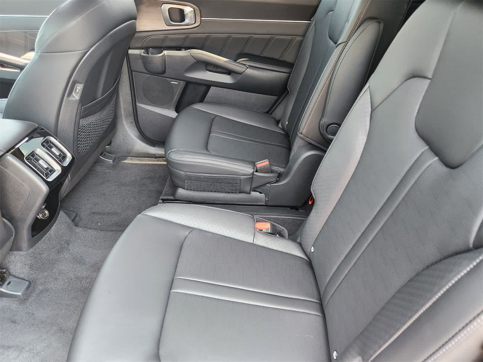 Thumbnail: 2026 Kia Sorento - 23